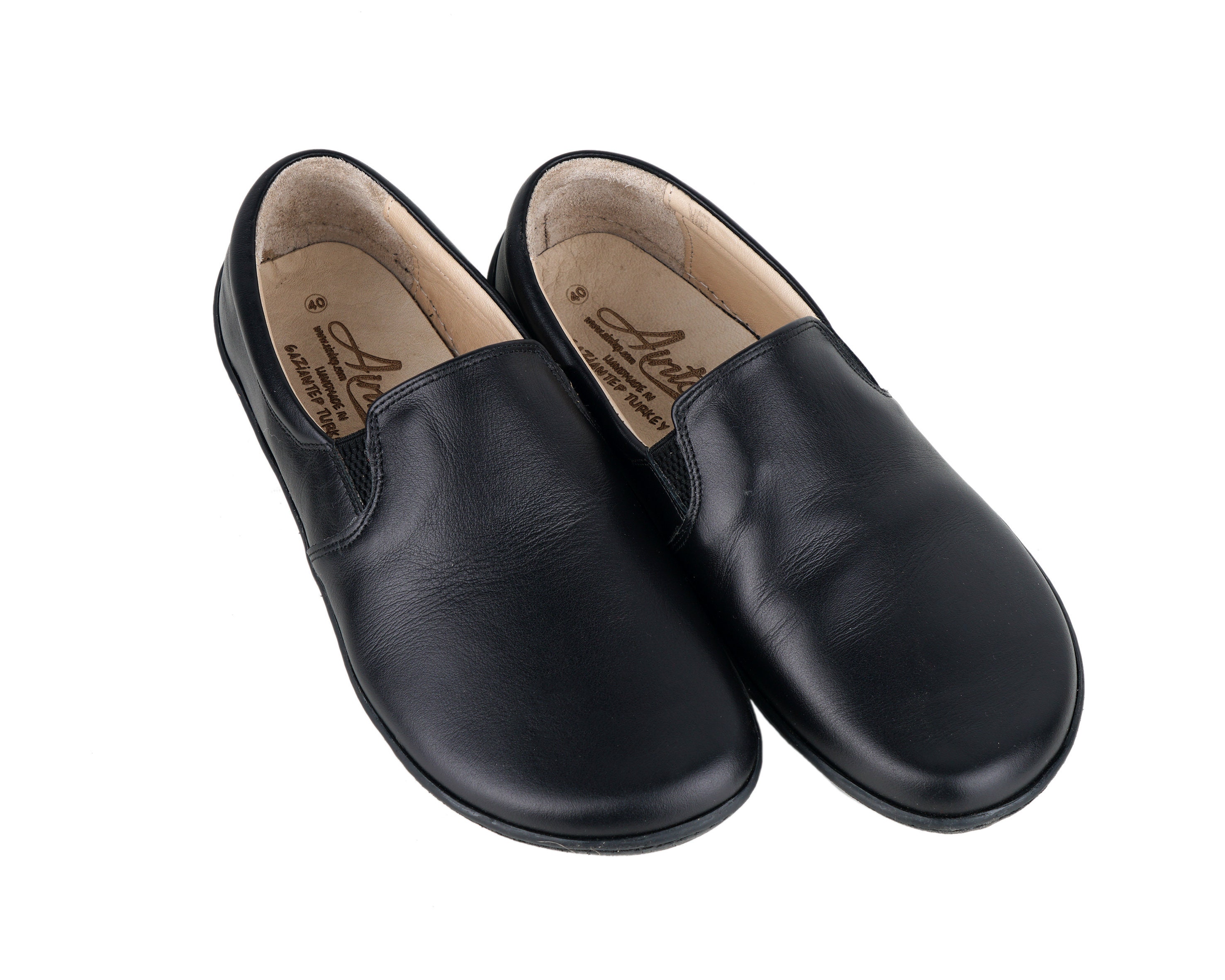 Women's Handmade Black Leather Slip-On Shoes: Barefoot Shoes