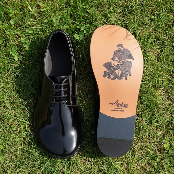 black patent leather military dress shoes Men's Barefoot Oxford Shoes, Classic Comfort & Style: Handmade, Moccasins recommended-product:studded-velvet-slides-black