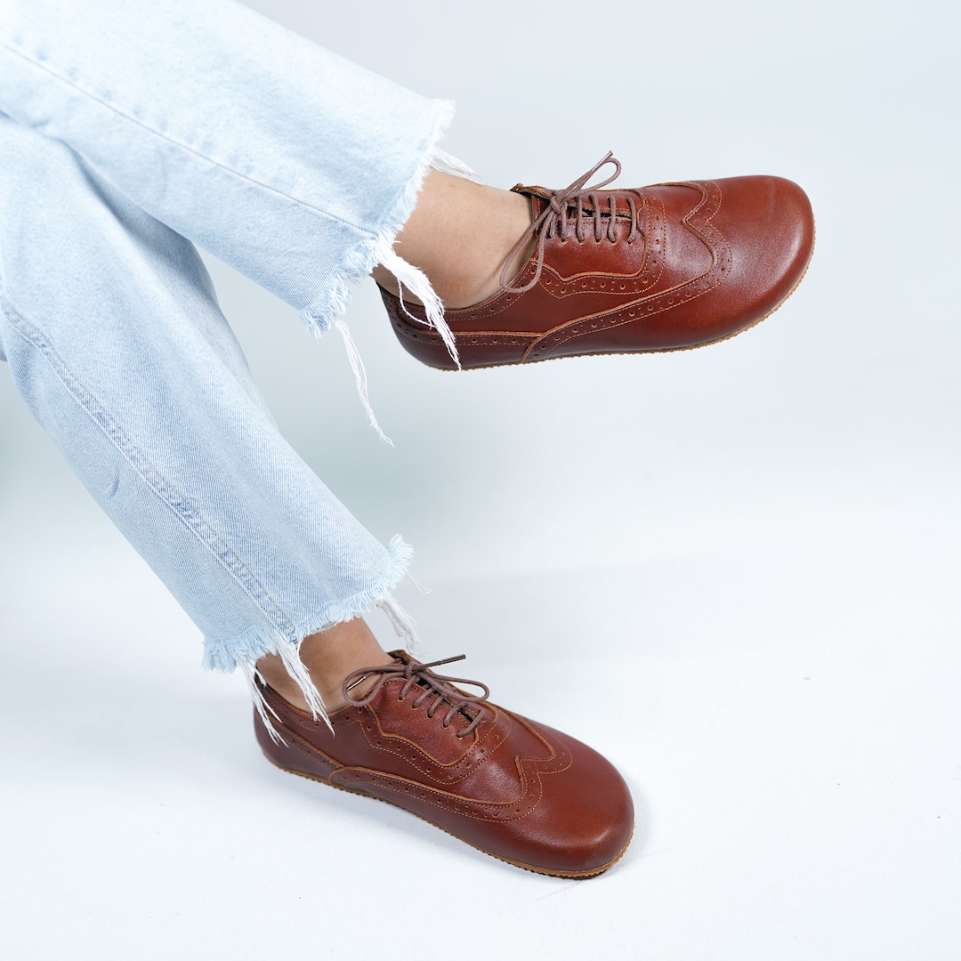 Women's Barefoot Leather Oxford Shoes: Handmade Brown Moccasins