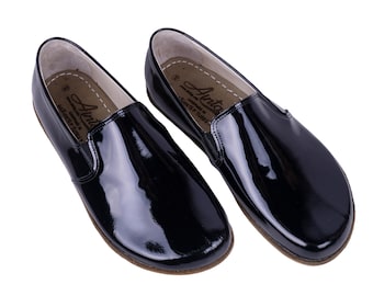 WOMEN Slip-On Wide Barefoot Classic Yemeni Shoes Black PATENT Leather Handmade, Natural, Colorful, Slip-On