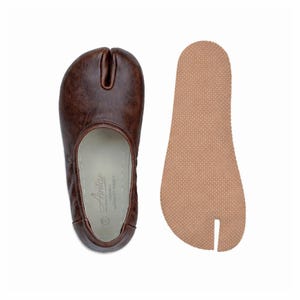 Women's Barefoot Flat Ballet Tabi Shoes Dark Brown CRAZY Leather Split-Toe, Handmade, Ballerinas 6mm-Rubber-Sole