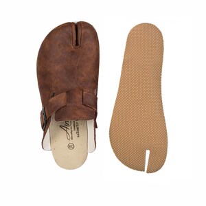 Men's BROWN CRAZY Leather Split-Toe Clog Slipper – Barefoot Tabi Shoes, Comfort Style, 6mm-Rubber-Sole