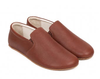 WOMEN Barefoot  Slip On, BROWN SMOOTH Leather, Handmade Yemeni Shoes, Natural, 6mm Rubber Outsole