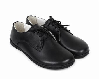 WOMEN Barefoot BLACK SMOOTH Leather Oxford Shoes, Handmade, Moccasins, Soft and Flexible Rubber Outsole