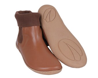 Bottines chelsea à bout large et pieds nus : cuir fauve, Zero Drop, fait main
