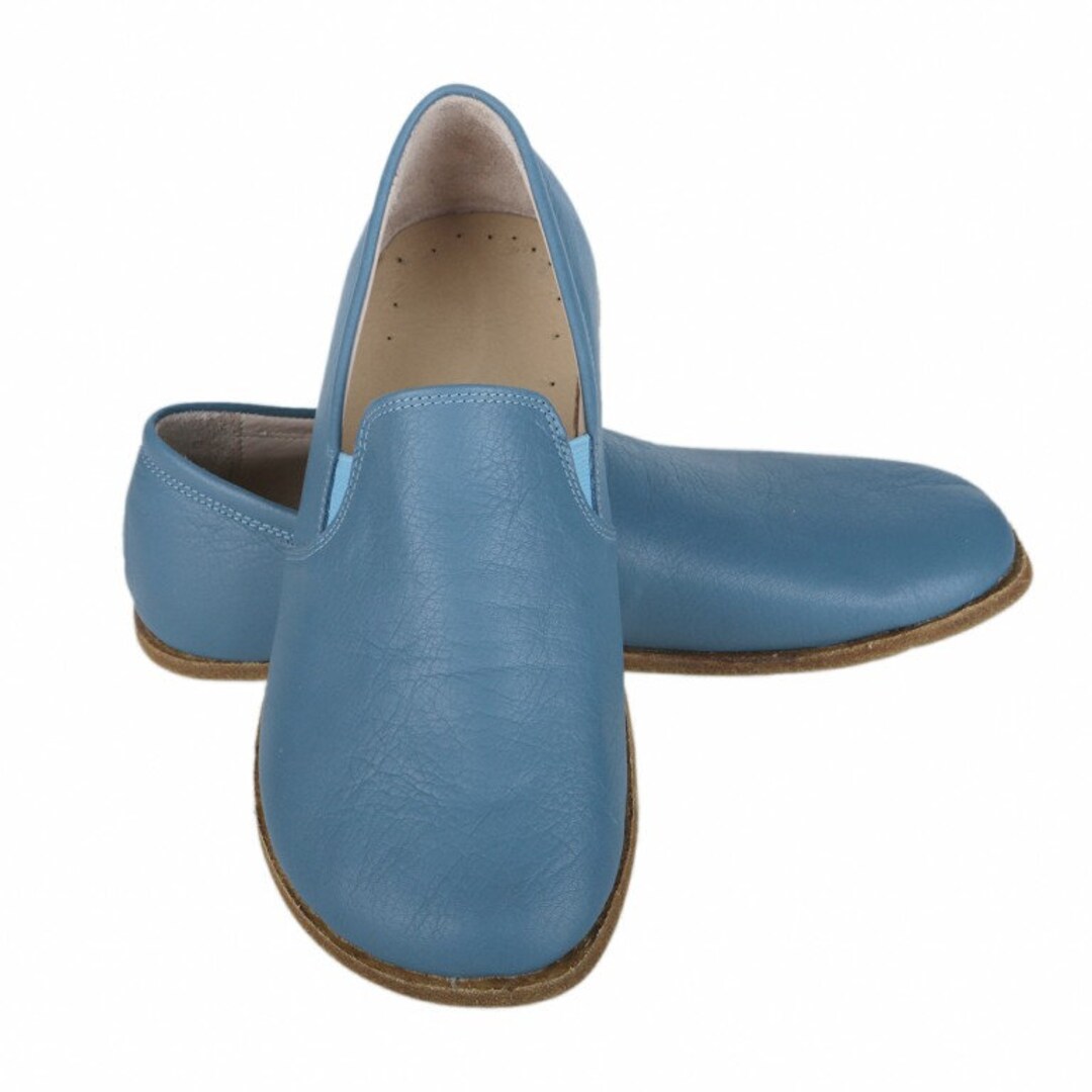 MEN Barefoot Turquoise Leather Handmade Classic Yemeni Shoes  display picture 3
