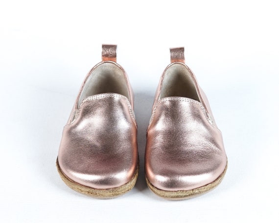 Kids Rose Gold Leather Barefoot Shoes: Handmade Slip-on Yemeni Style - Etsy  Israel