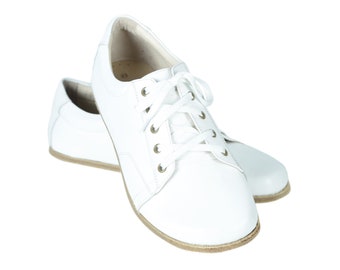 WOMEN Barefoot SNEAKERS WHITE Smooth Leather Handmade Yemeni Shoes, Natural, Colorful, Slip-On