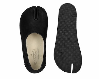 Women's Barefoot Flat Ballet Tabi Shoes BLACK SUEDE Leather Split-Toe, Comfort: Handmade, Ballerinas, 6mm-Rubber-Sole