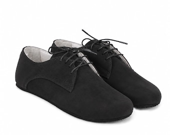 Dames Oxford schoenen van zwart nubuck leer, klassiek comfort en stijl: handgemaakt, mocassins, 6 mm rubberen buitenzool