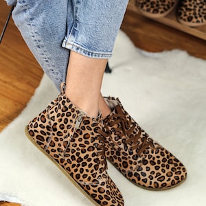 Dames Handgemaakte KORTE Rits & Veters Laarzen Zero Drop, Barefoot LEOPARD Haar Kalfsleer, Natuurlijk, Kleurrijk, Leren binnenzool, Leren buitenzool
