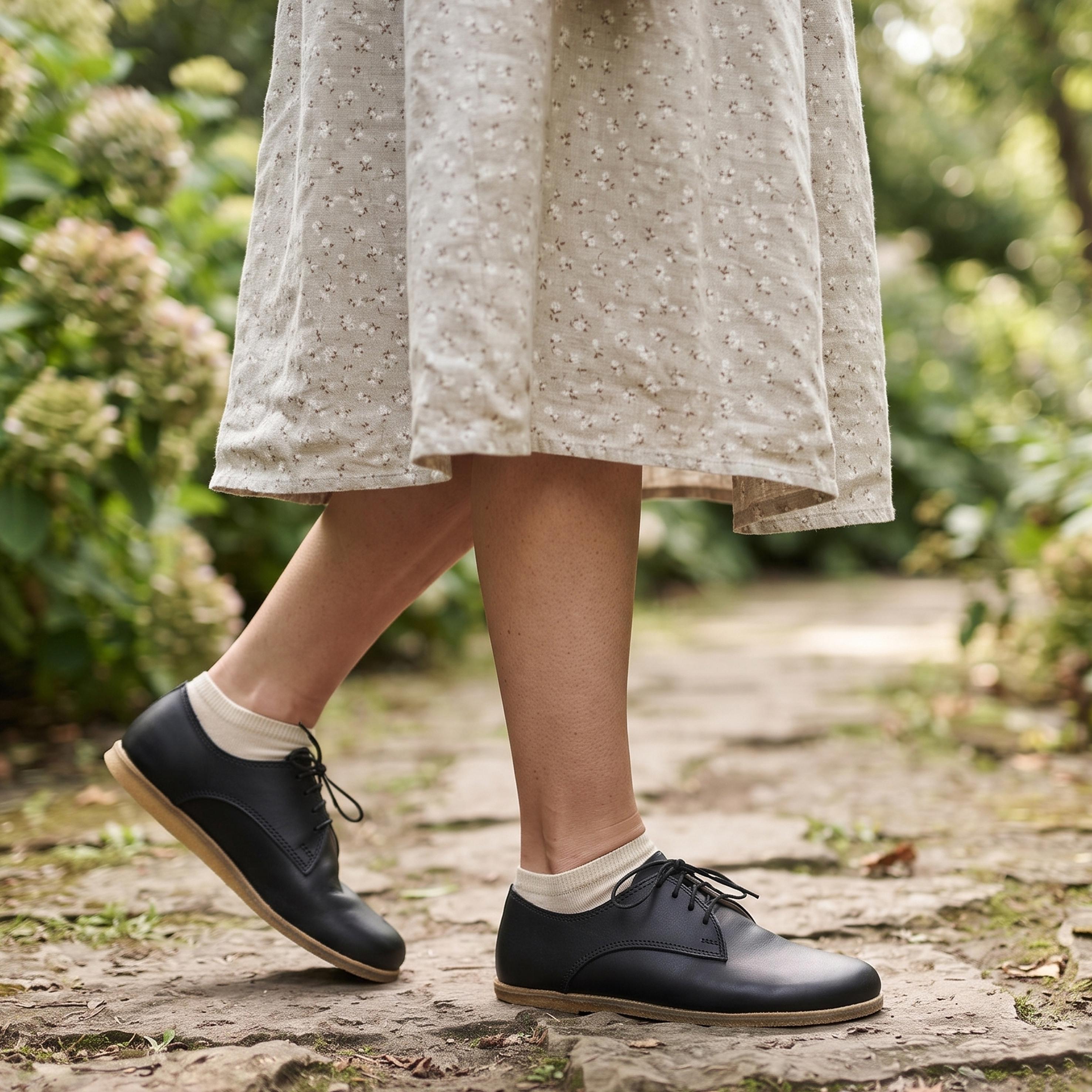 barefoot dress shoes women BLACK SMOOTH Leather Oxford Shoes, Classic Comfort & Style: Handmade, Moccasins Stylish barefoot Color:Gradient White LWD - Little White Dress Pretty face, chaotic mind Suitable for outdoor walking