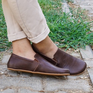 Zapatos descalzos Zero Drop SLIP On para hombre, de piel color marrón oscuro, hechos a mano, naturales, coloridos, sin cordones, suela de goma de 5 mm