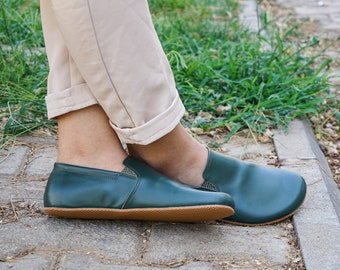 Women's Green Leather Barefoot Slip-On Shoes: Handmade Zero Drop