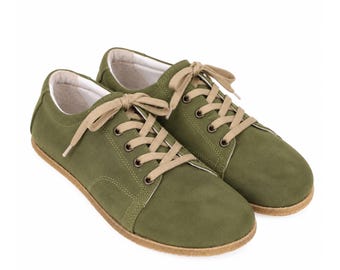 Dames Barefoot Green Nubuck Leather Sneakers, klassiek comfort en stijl: handgemaakt, leren zool