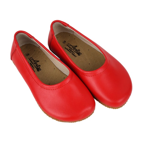 KiDS Wider Barefoot FLAT BALLETS ReD SMOOTH Leather Handmade Yemeni Shoes, Natural, Colorful Boy Shoes, Girl Shoes