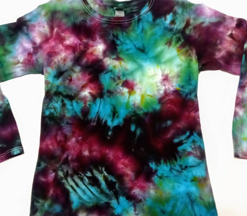 aurora green tie dye shirt