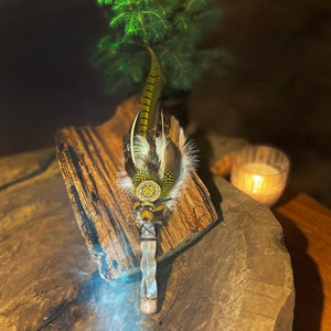 Selenite Smudging Feather Fan, Spiral Selenite Healing Sage Smudge Wand, Natural Yellow Reeves Plummage, Lady Amherst feathers