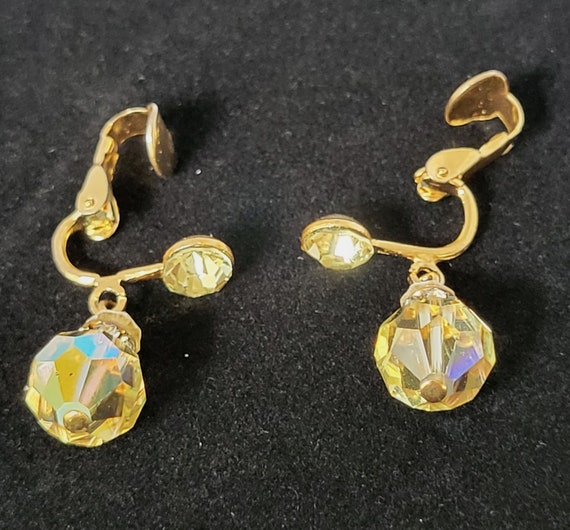 Vintage Clip-On Earrings Iridescent Yellow Champa… - image 5