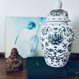 Vintage White Floral Temple Jar | Chinoisorie | Home Decor |