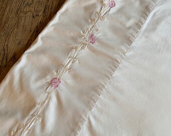 Vintage embroidered sheet/ super king sheet/ embroidered flat sheet/ ex large vintage sheet/ vintage bedding/ vintage St Michaels sheet