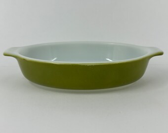 Vintage Avocado Green Pyrex Casserole Dish,