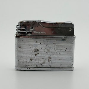 Vintage Lighter, Made by Penguin in Japan.