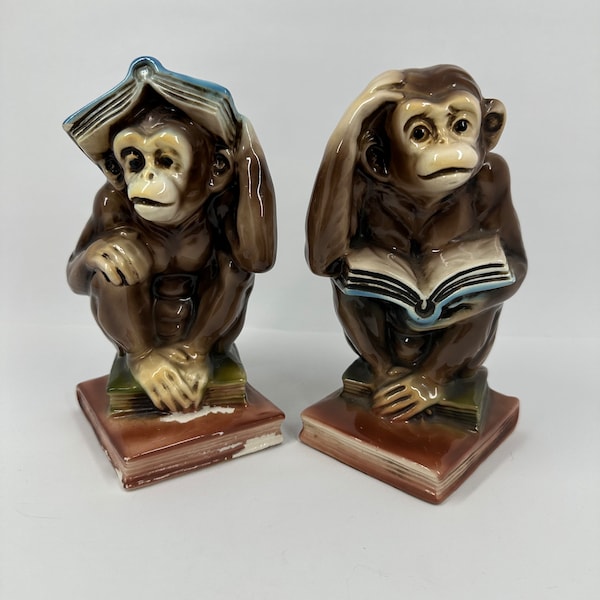 Vintage Bookends, Monkeys with Books, Ceramic and Made in Japan, 1940s.
