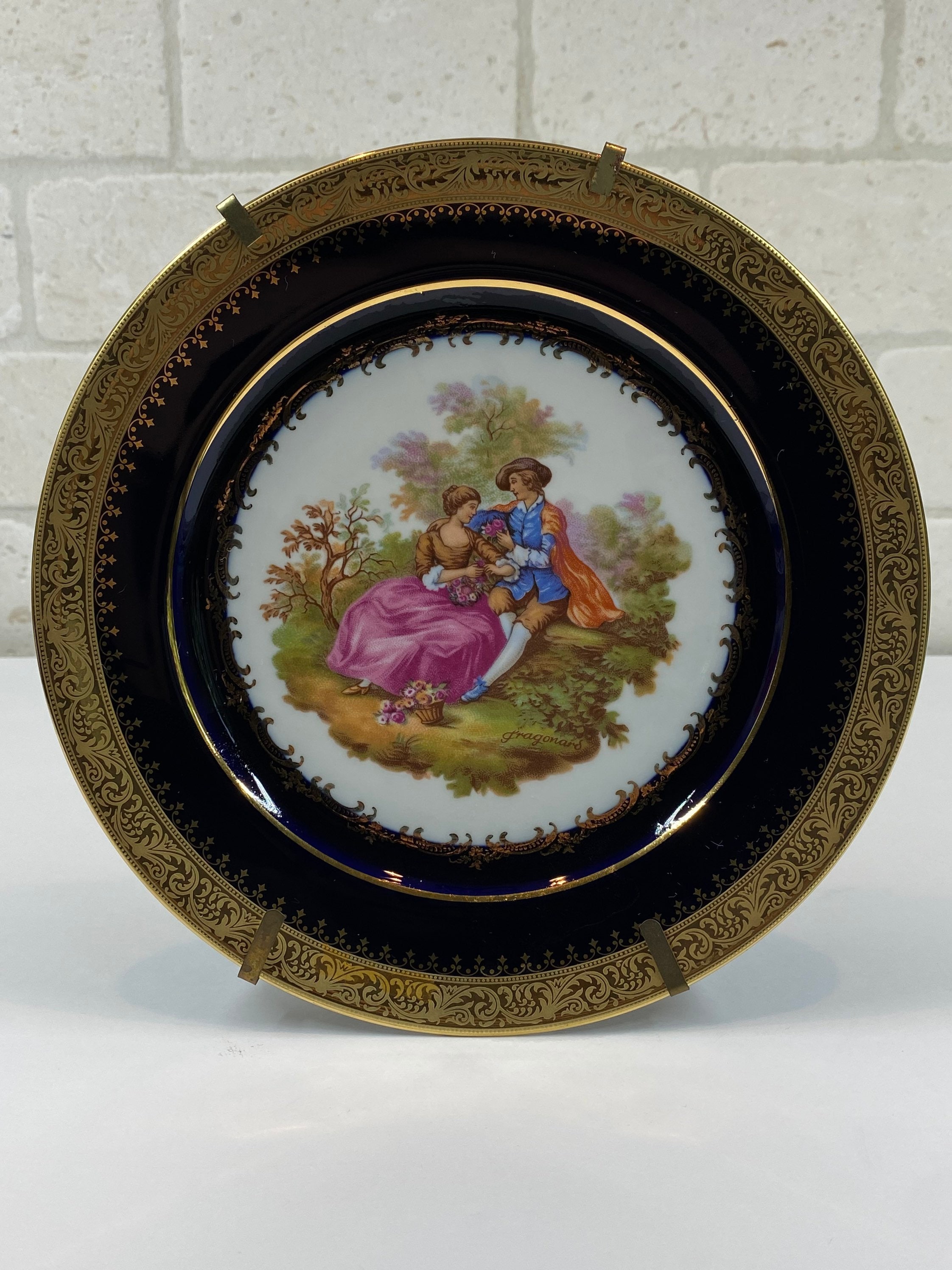 Limoges Castel 22K Gold トレイ Vintage Limoges Castel Plate With 22k Gold Detail and Made in