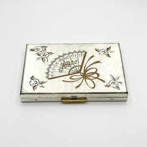 Vintage Compact with Etched Fan and Floral Design with Silver Powder by Zell Fifth Avenue