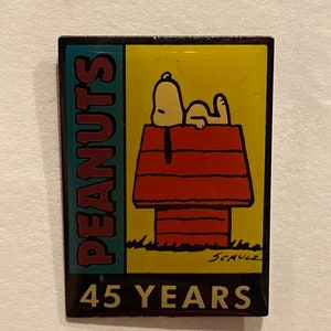 Vintage Snoopy Pin, Snoopy on Red Dog House, Peanuts Cartoon, Lapel Pin