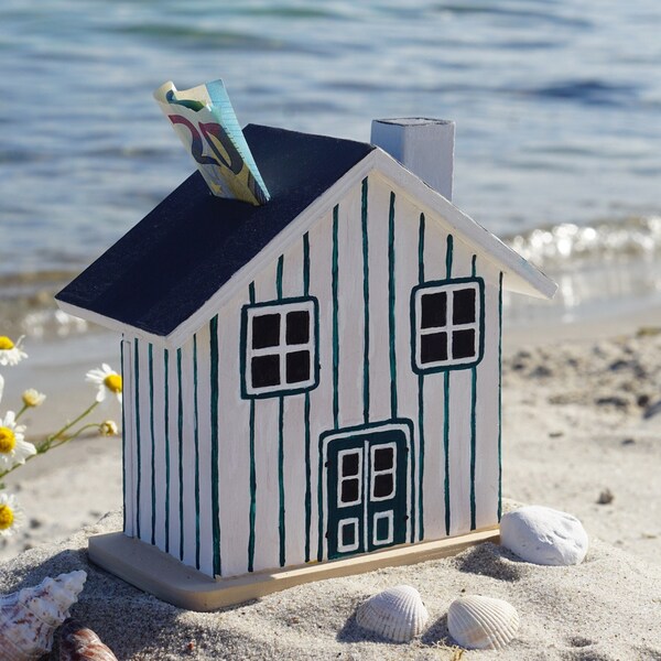 STRANDHAUS Spardose Haus aus Holz handbemalt, ideal als Geschenk / Geldgeschenkverpackung: Hochzeit, Hausbau, Richtfest, Urlaubskasse