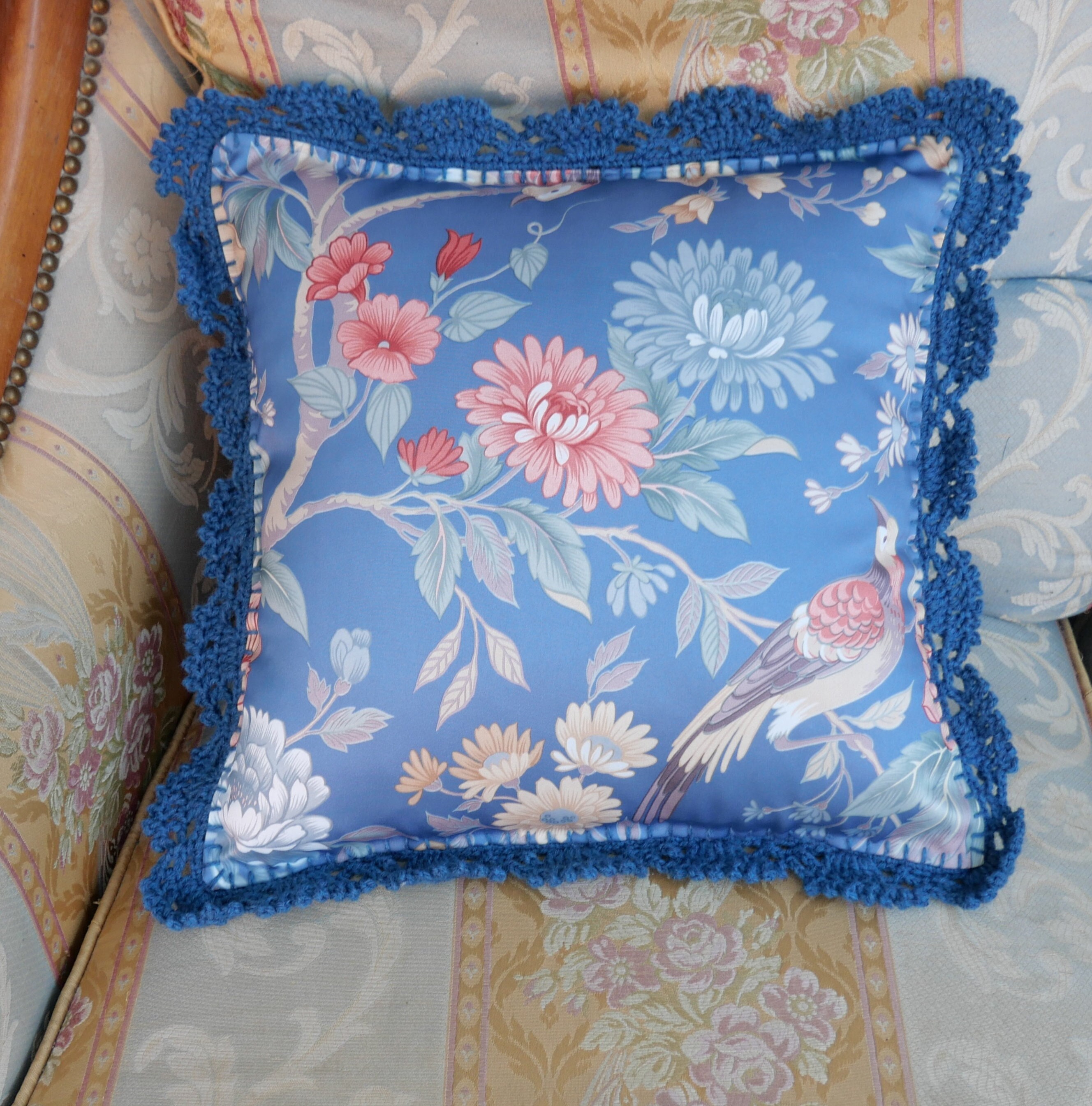 Coussin et Sa Housse - Luxury Blue Birds