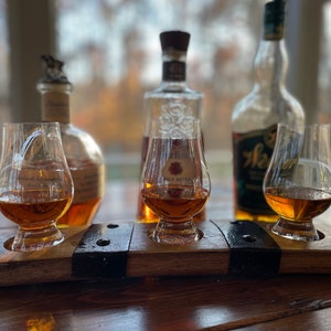 Sip in Style: Bourbon Tasting Set with 3 Glencairn Glasses - Free Delivery