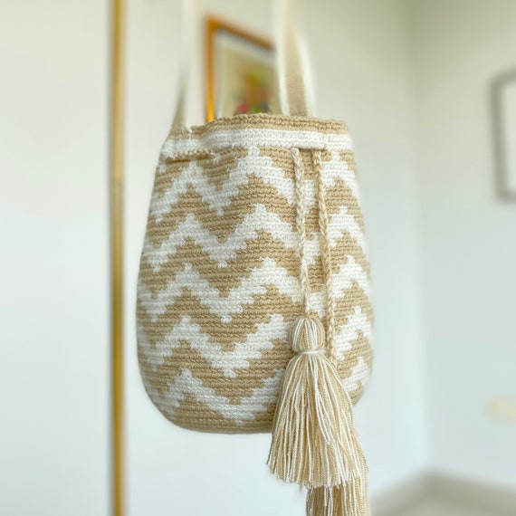 Wayuu Mochila Medium Size Colombian Mochila Neutral Tones Palomino Style Etsy UK