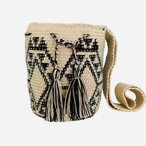Embellished Wayuu Bag: Handwoven Rhinestone Mochila Bucket Bag