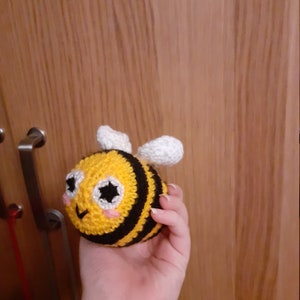 Bee Crochet Pattern DIGITAL DOWNLOAD