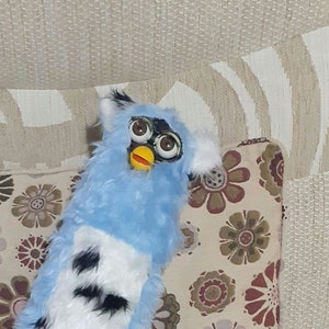 3 Foot Long Furby with Posable Spine