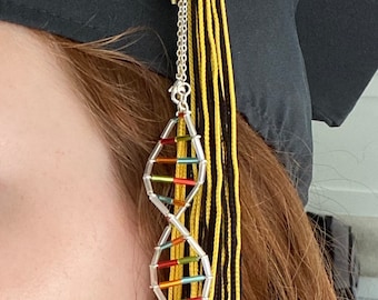 Ciondolo decorativo con nappa di laurea con perline a doppia elica del DNA scientifico