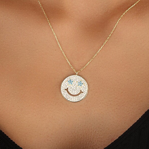 Collier smiley en argent délicat, collier pendentif visage heureux, collier hypoallergénique, collier smiley, cadeau pour elle