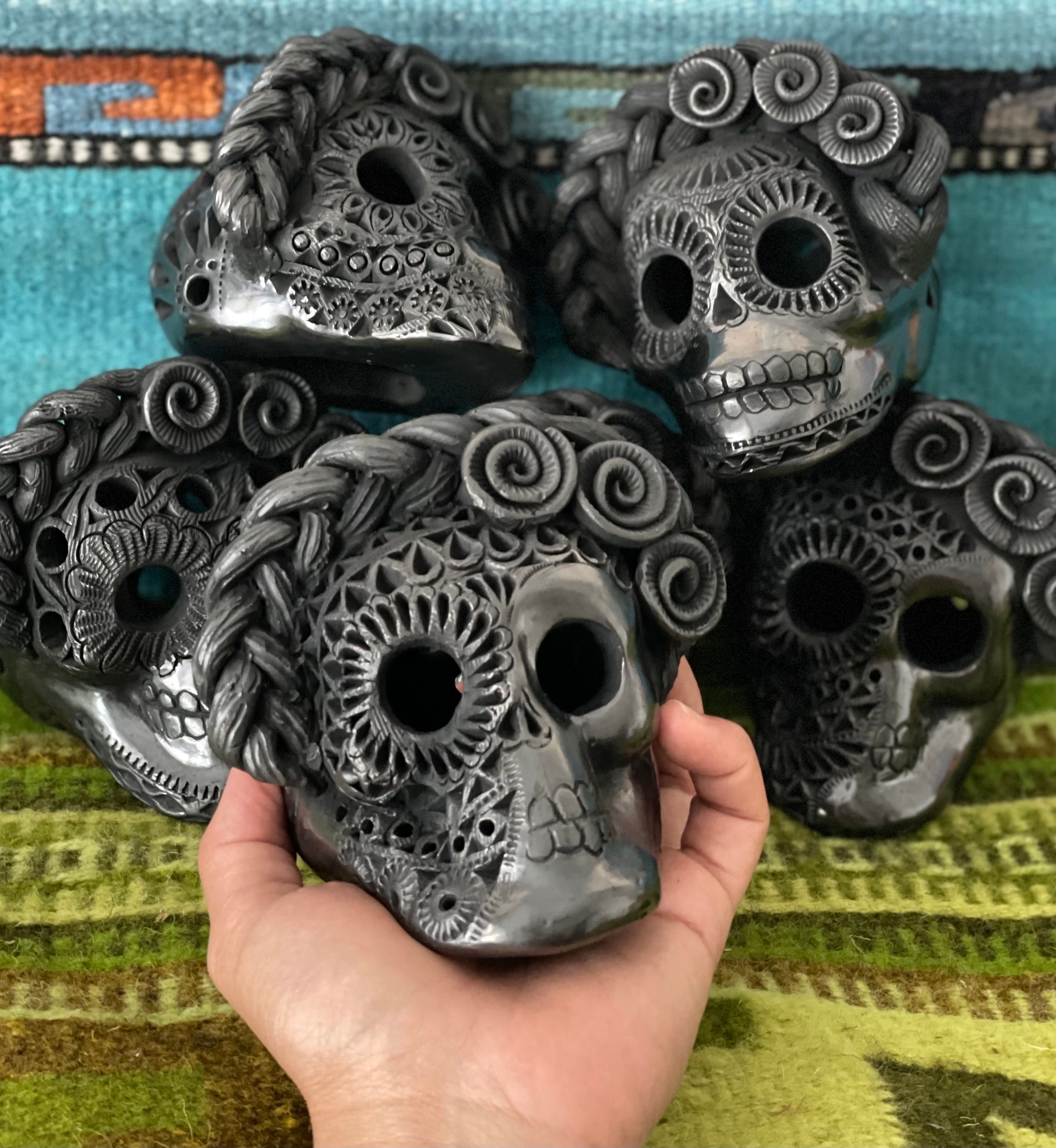 スカルアート Hand Carved Oaxacan Black Clay Frida Skull With Flower Crown From