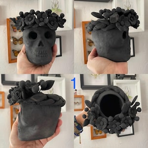 Vaso em forma de crânio com coroa de flores em cerâmica preta oaxaquenha para flores secas — arte cerâmica zapoteca (vendido individualmente) 1