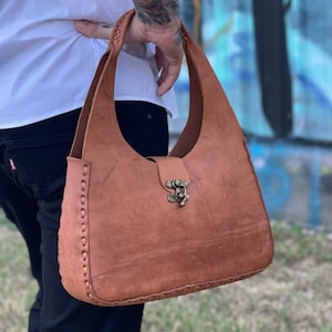 Tan light brown leather shoulder purse with from Mexico