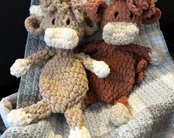 Highland Cow Snuggler
