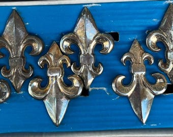 Vintage Fleur de Lis Napkin Rings: Silver Metal, French Country Table Setting