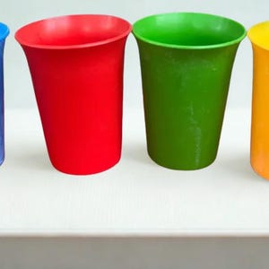 Set of 4 Vintage Colorful Plastic Tumblers – Retro Mid Century Drinkware-Vintage Tupperware Bell Tumblers- Fun kids cups-Durable-nostalgic