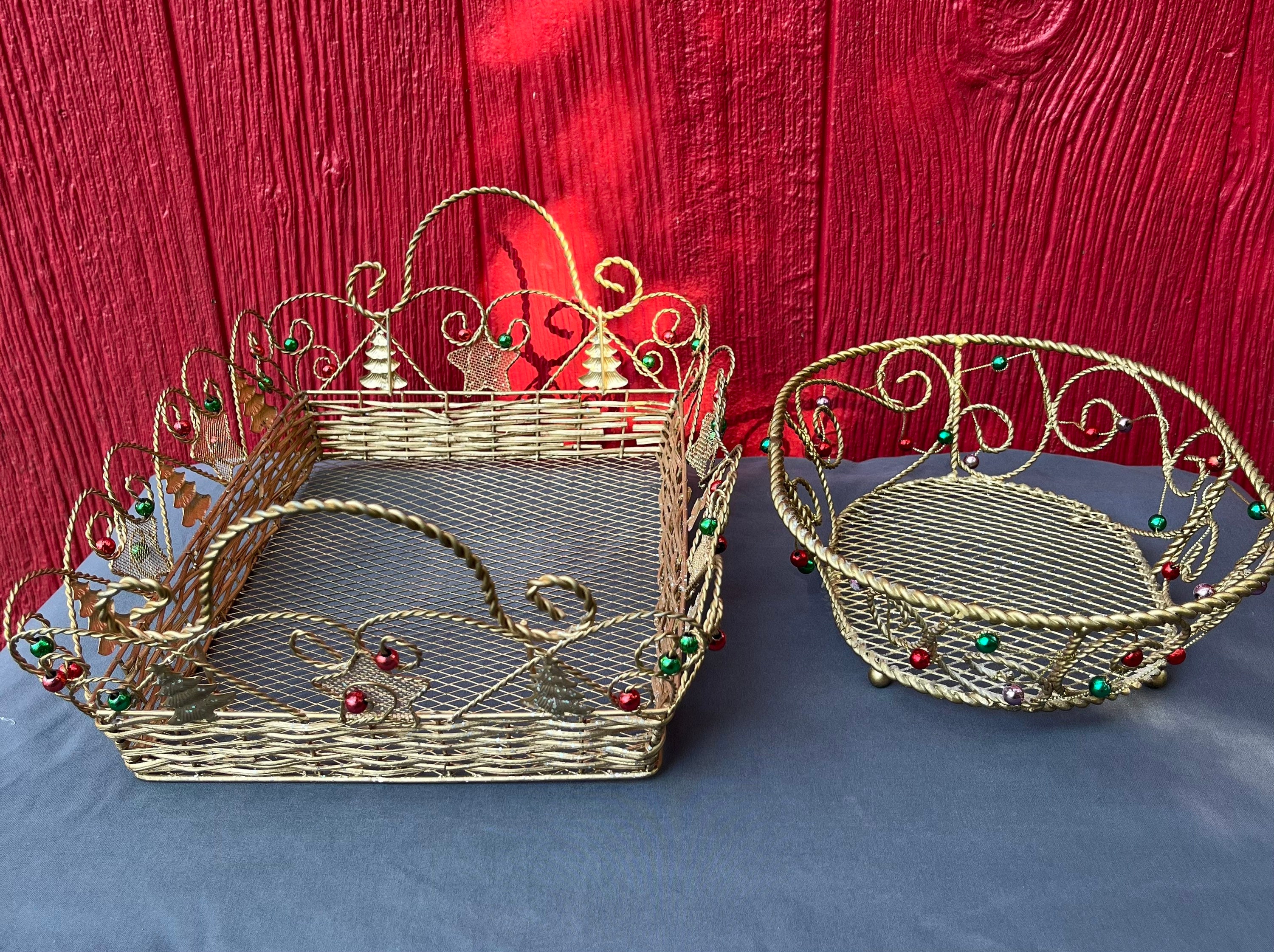 Christmas Basket Set. Set of Two Metal Baskets With Handles.gold