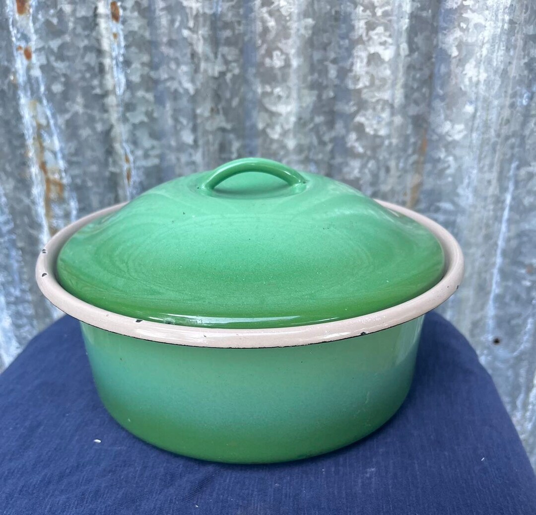 Mid Century Enamel Ware Pot,old Dutch Oven, Vintage Stock Pot, Green Casserole Dish With Lid
