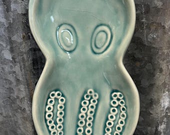 Octopus spoon rest. Beach themed kitchen.
