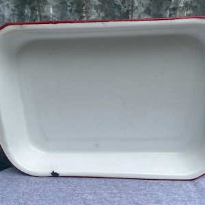 Vintage White Enamel Basin with Red Trim | Farmhouse Rustic Décor | Primitive Metal Wash Tub